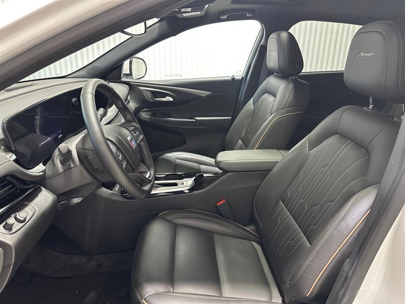 2025 Buick Envista - Image 13