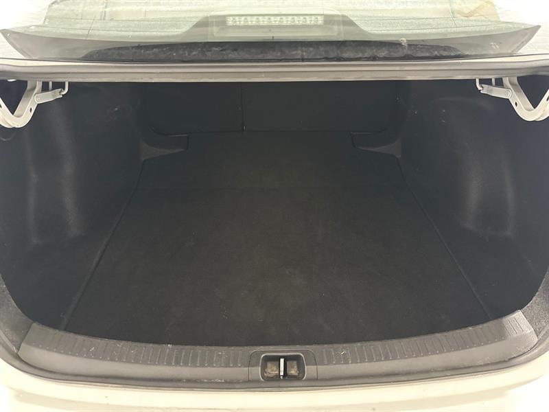 2024 Toyota Corolla - Image 15