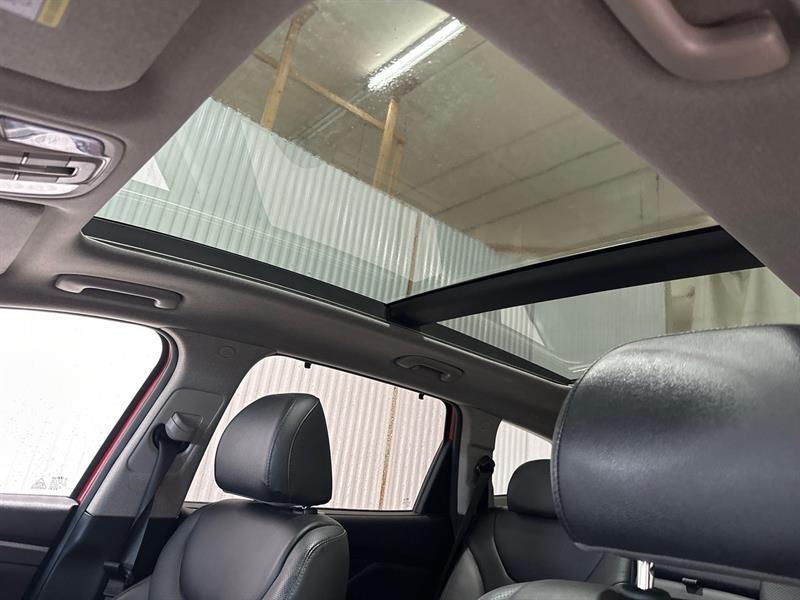 2020 Hyundai Santa Fe - Image 11