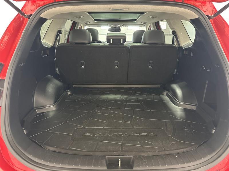 2020 Hyundai Santa Fe - Image 16