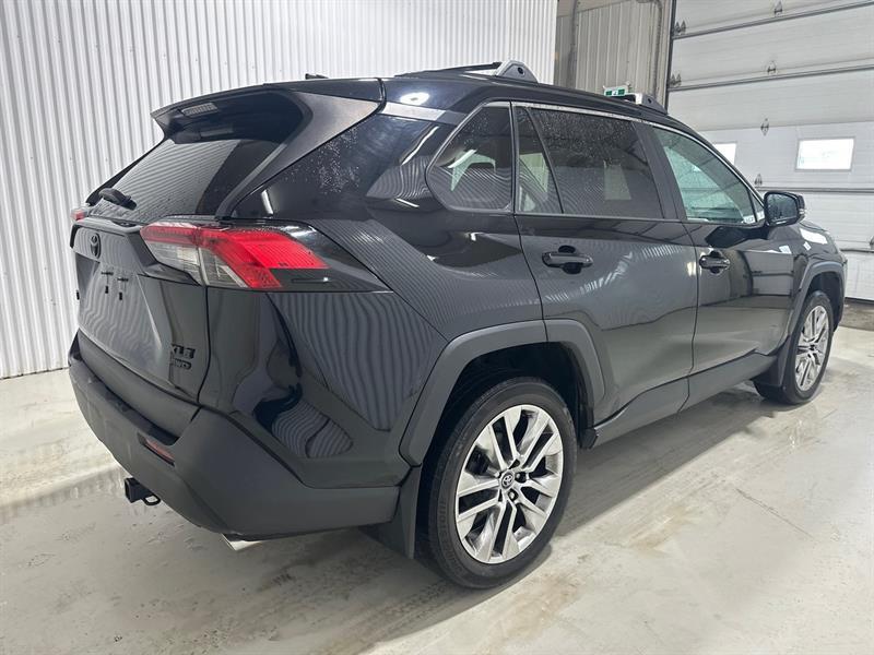 2019 Toyota RAV4 - Image 5