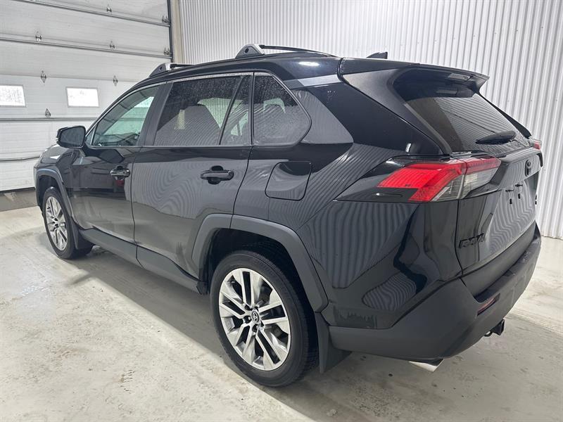2019 Toyota RAV4 - Image 8