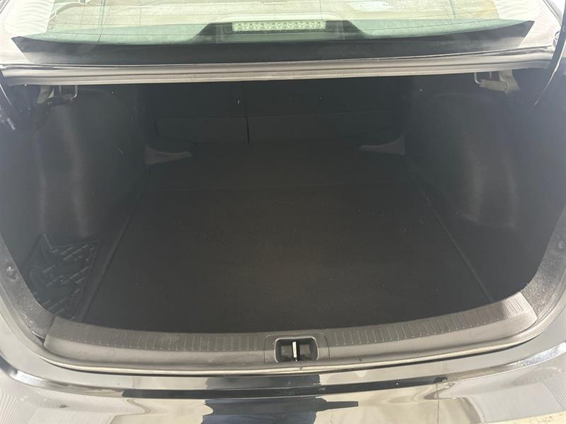 2021 Toyota Corolla - Image 15