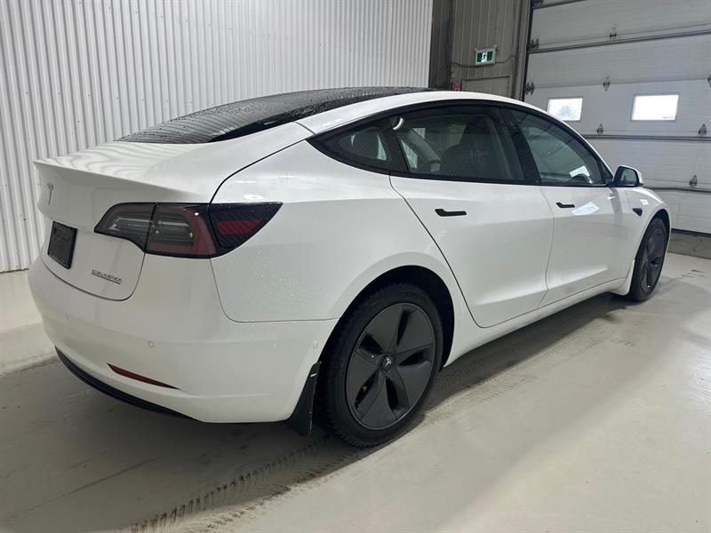 2022 Tesla Model 3 - Image 7