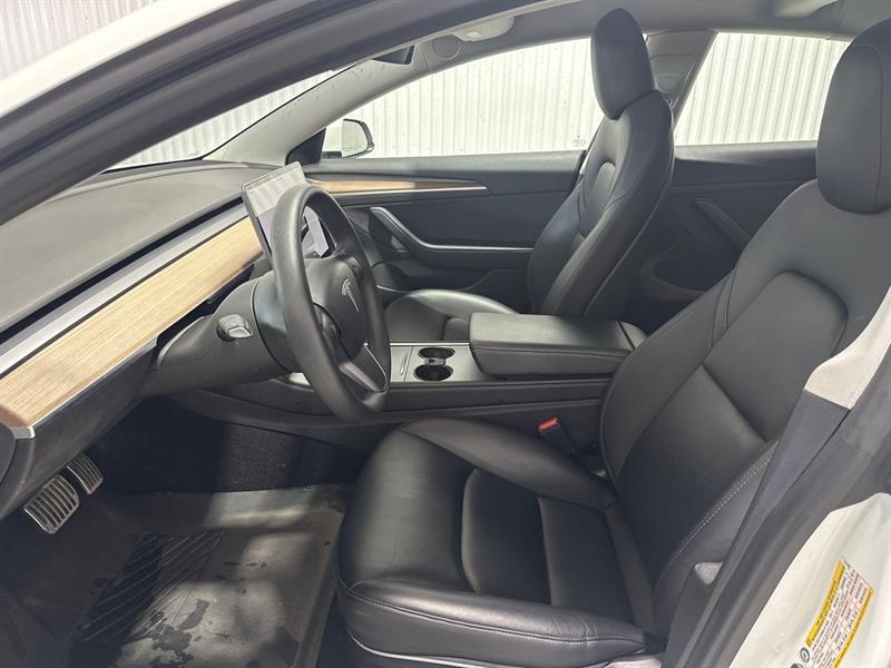 2022 Tesla Model 3 - Image 13