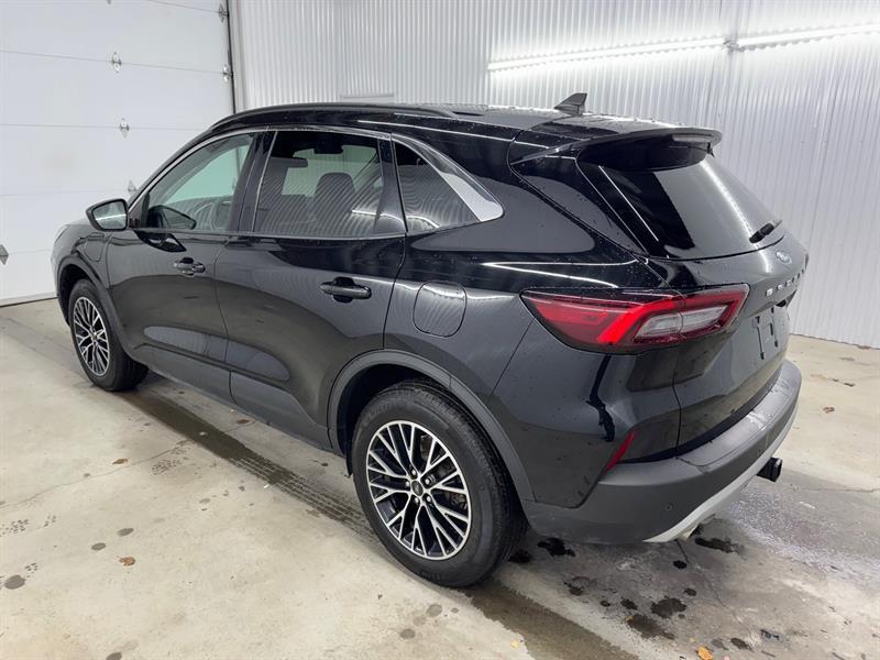 2024 Ford Escape - Image 8