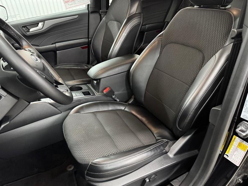 2024 Ford Escape - Image 17