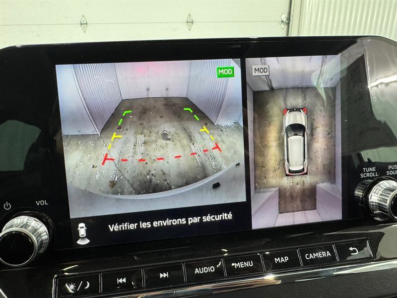 2023 Mitsubishi Outlander - Image 11