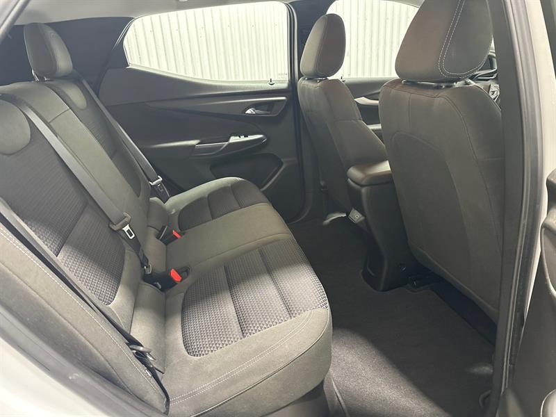 2023 Chevrolet Bolt - Image 17