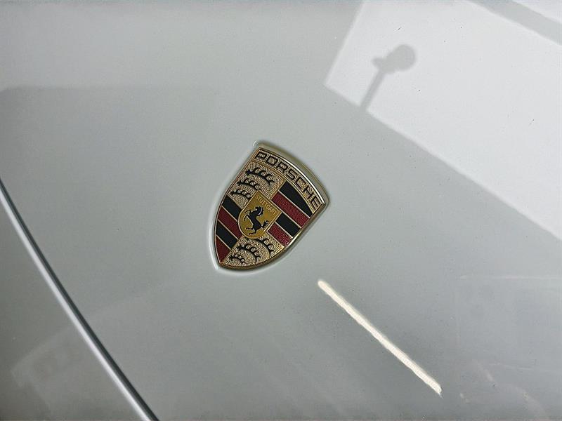porsche Taycan 2023 - 6