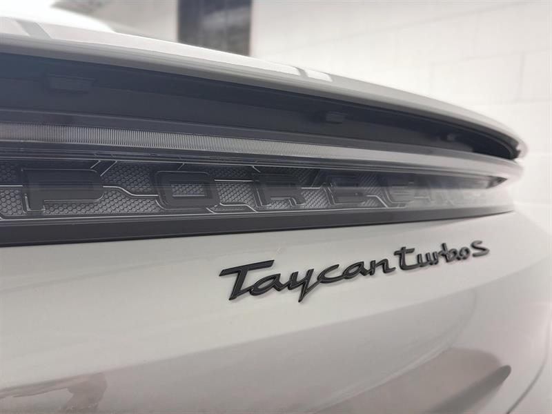 porsche Taycan 2023 - 7