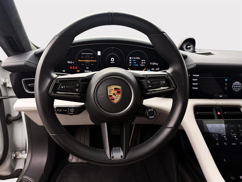 porsche Taycan 2023 - 16