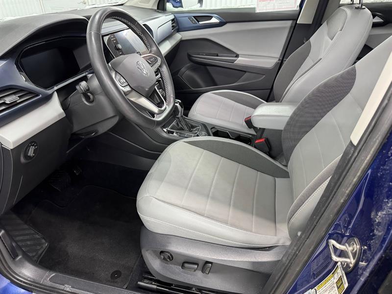 2022 Volkswagen Taos - Image 16