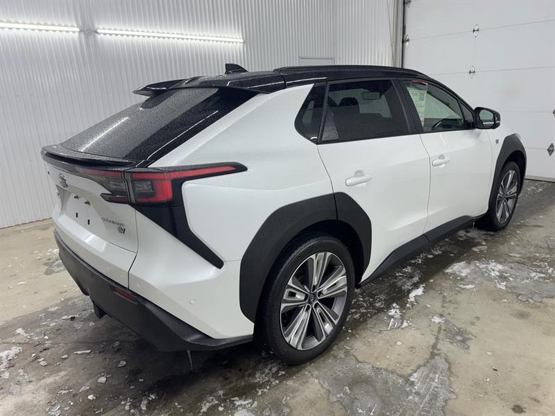 2023 Subaru Solterra - Image 5