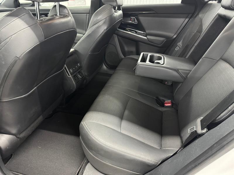 2023 Subaru Solterra - Image 17