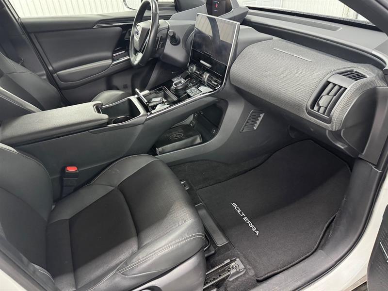 2023 Subaru Solterra - Image 18