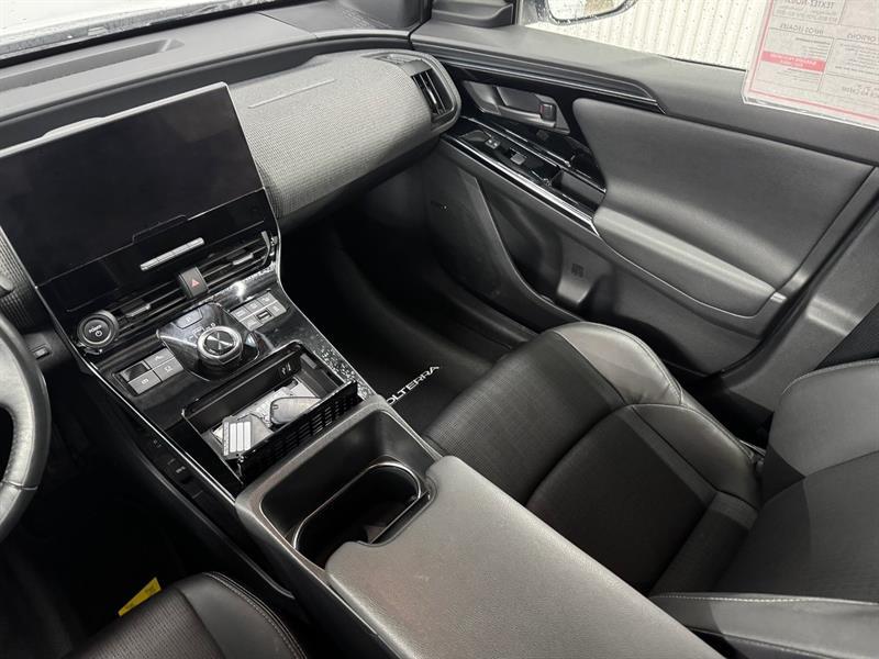 2023 Subaru Solterra - Image 21