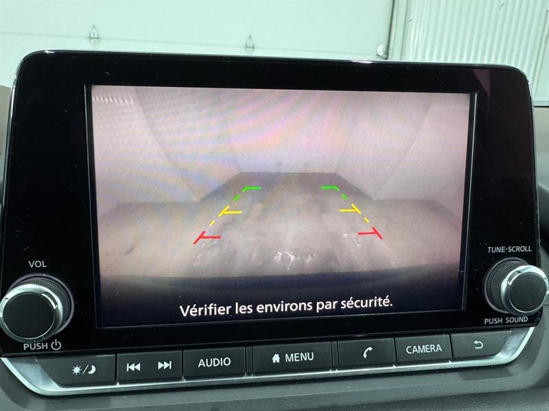 2021 Nissan Rogue - Image 10