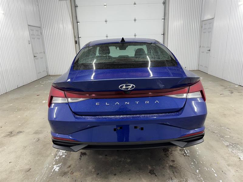2023 Hyundai Elantra - Image 7