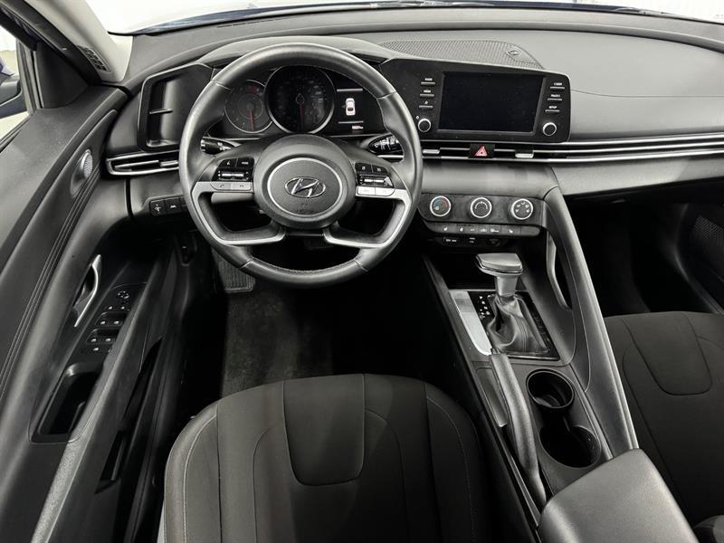 2023 Hyundai Elantra - Image 19