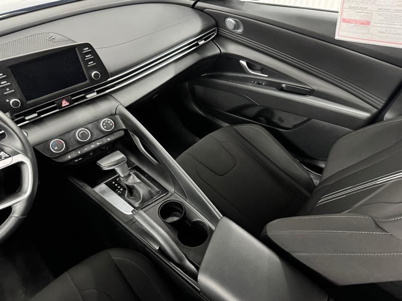 2023 Hyundai Elantra - Image 20