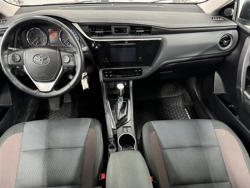2018 Toyota Corolla - Image 13