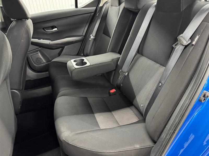 2022 Nissan Sentra - Image 16