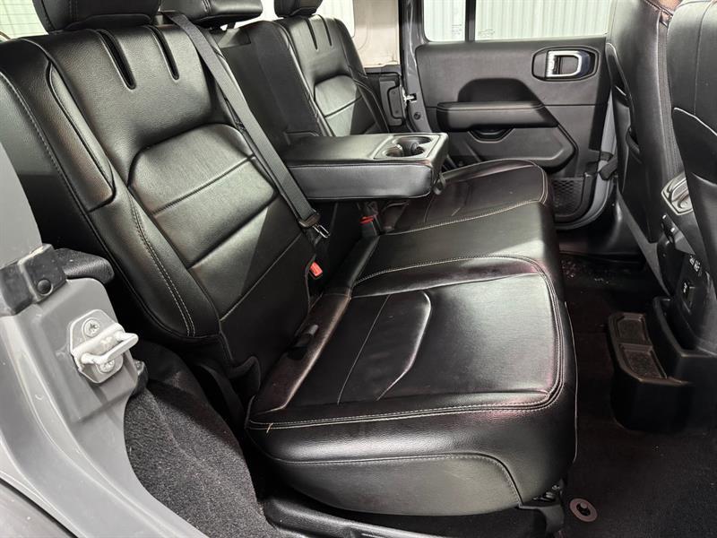 2021 Jeep Wrangler - Image 11