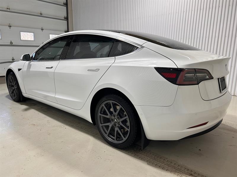 2020 Tesla Model 3 - Image 11