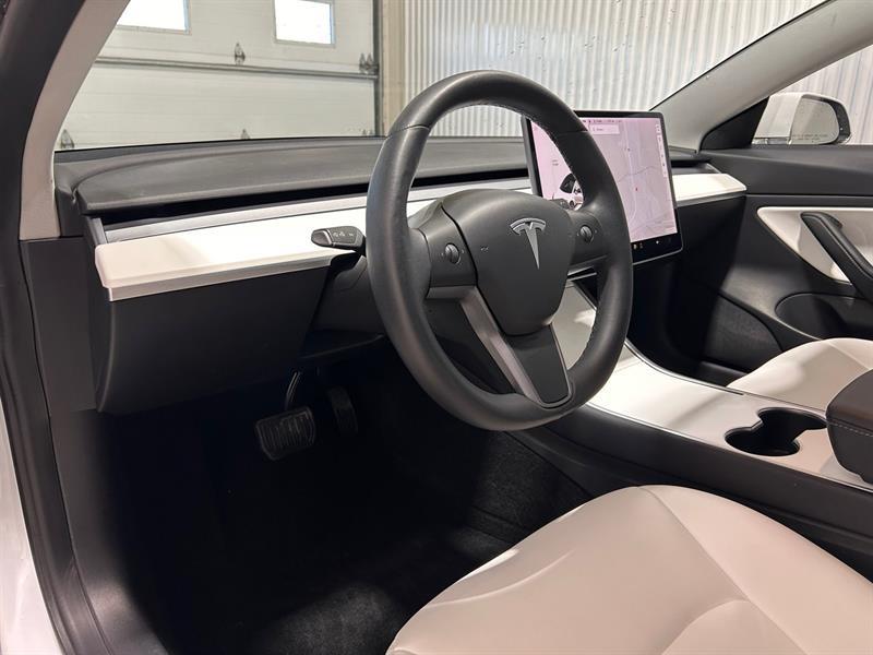 2020 Tesla Model 3 - Image 14