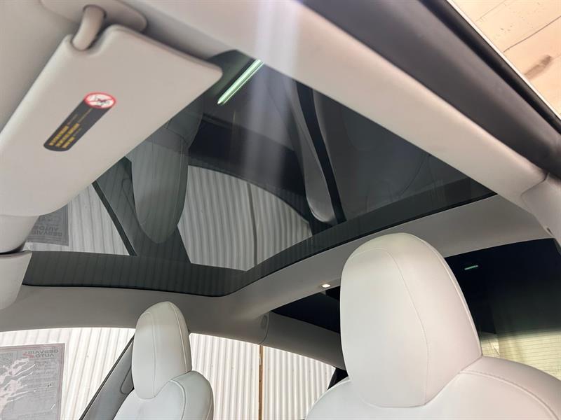 2020 Tesla Model 3 - Image 15