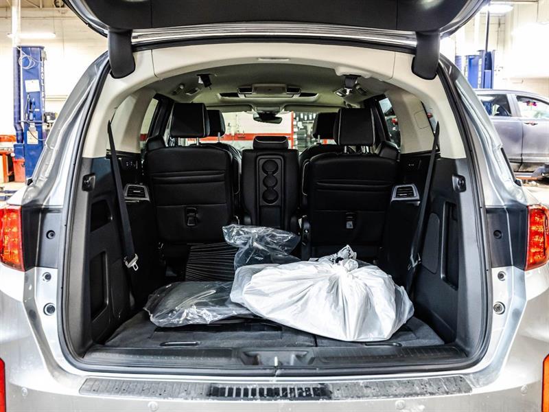 2026 Honda Odyssey - Image 17