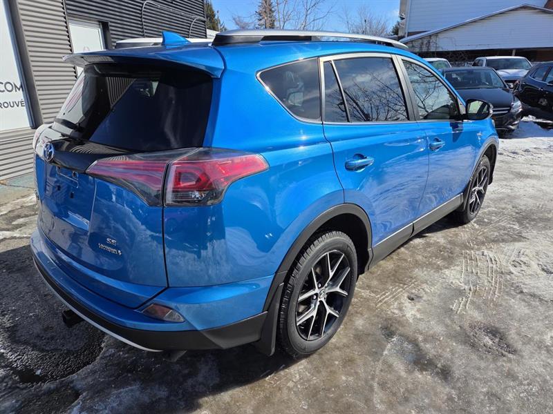 2017 Toyota RAV4 - Image 7