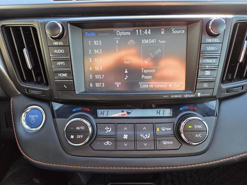 2017 Toyota RAV4 - Image 22