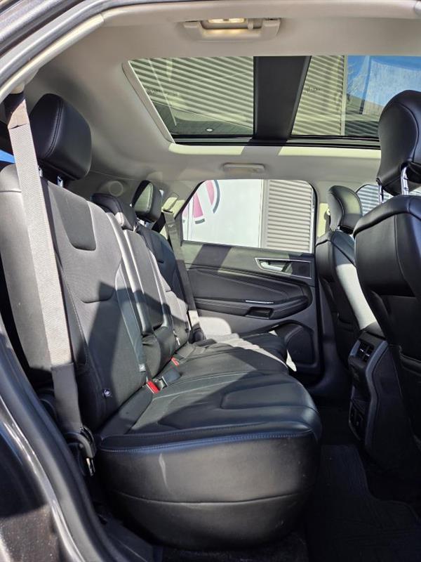 2015 Ford Edge - Image 12