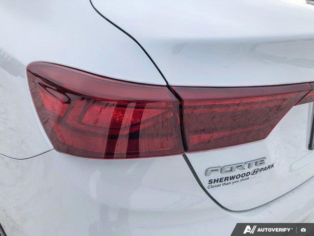 kia Forte 2023 - 11