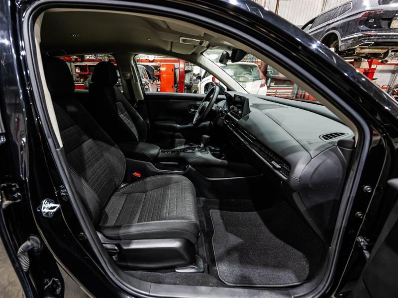 2023 Honda HR-V - Image 17