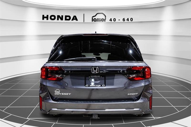 2025 Honda Odyssey - Image 6