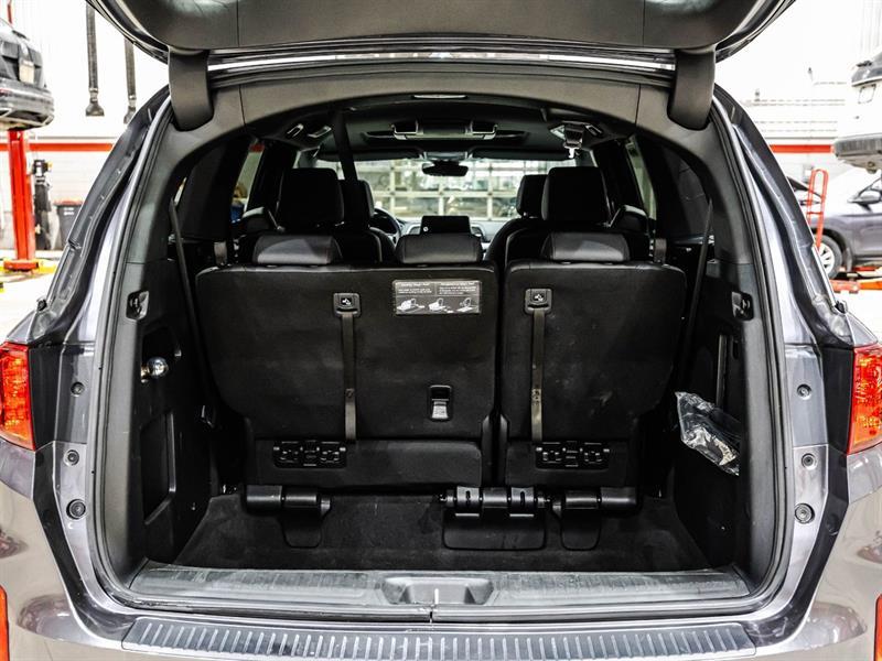 2025 Honda Odyssey - Image 17