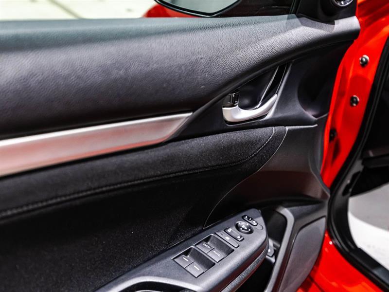 2019 Honda Civic - Image 12