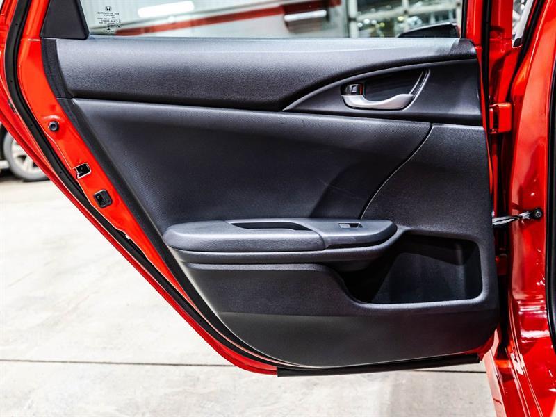 2019 Honda Civic - Image 13