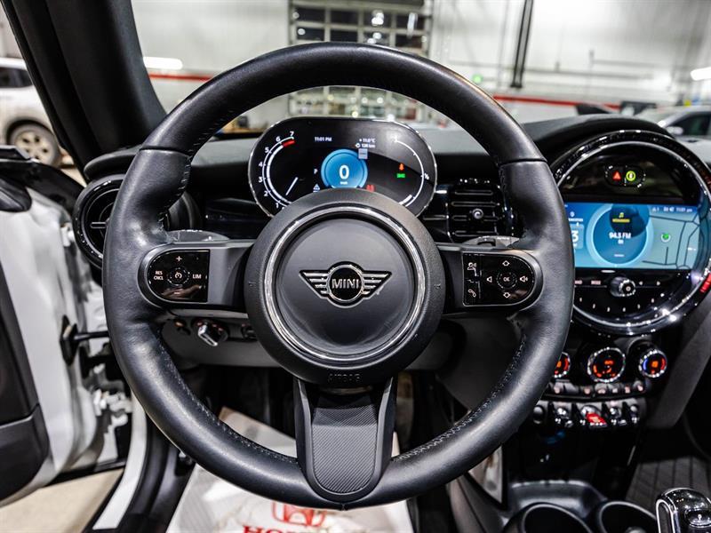 2024 Mini Convertible - Image 22