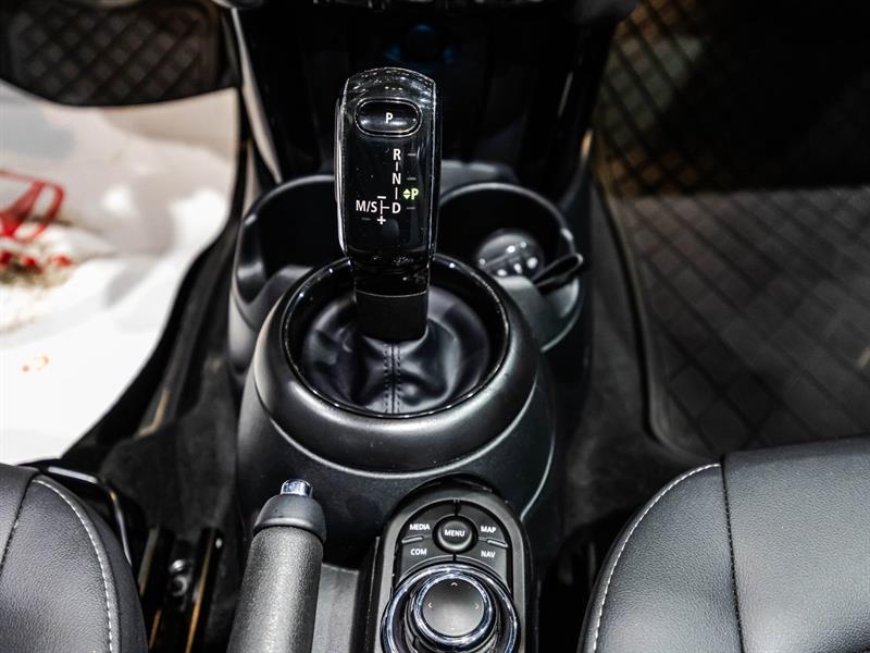 2024 Mini Convertible - Image 25