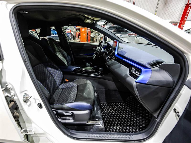 2021 Toyota C-HR - Image 17