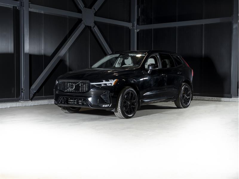 2023 Volvo XC60 B6 Ultimate Dark Theme AWD