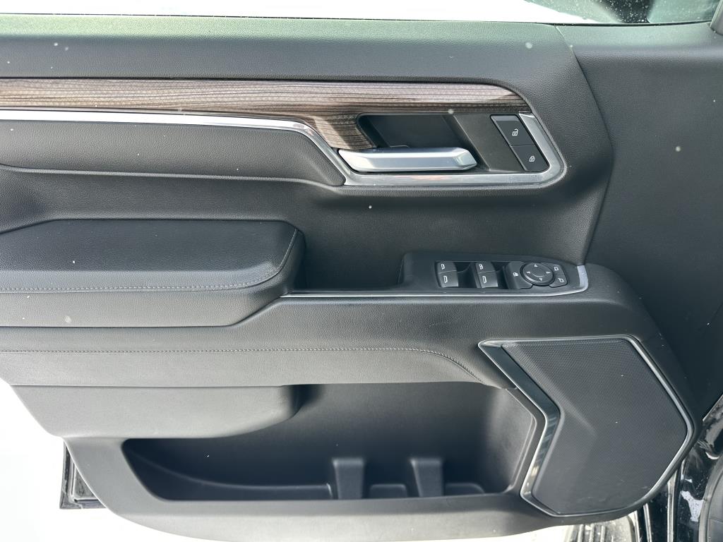 chevrolet Silverado 1500 2022 - 16