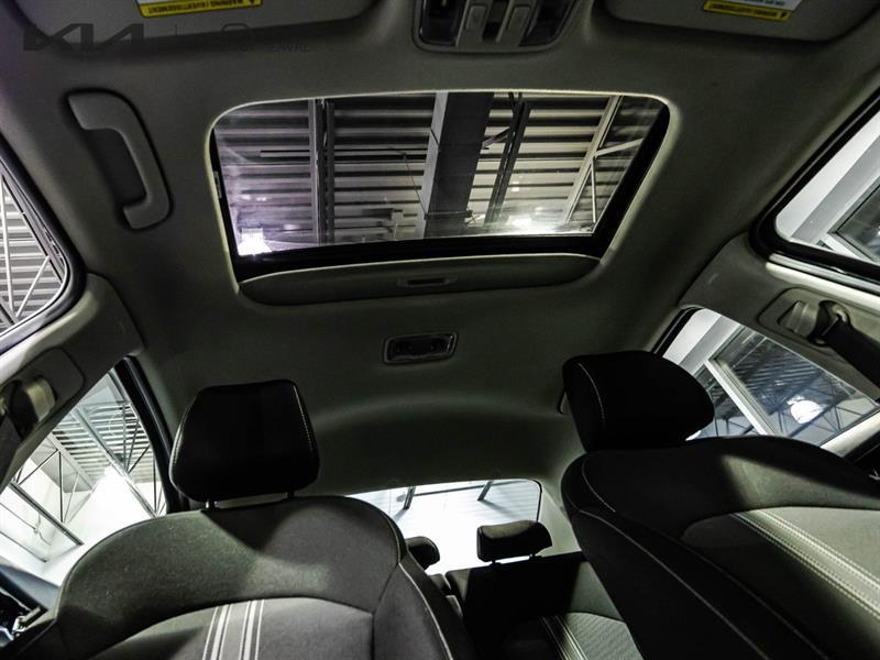 2023 Kia Forte - Image 19