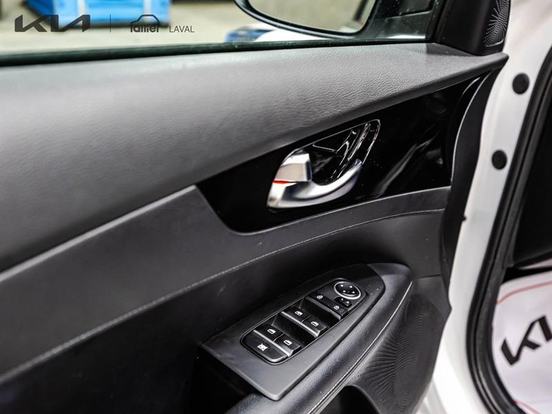 2024 Kia Forte - Image 11