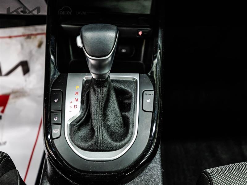 2024 Kia Forte - Image 24