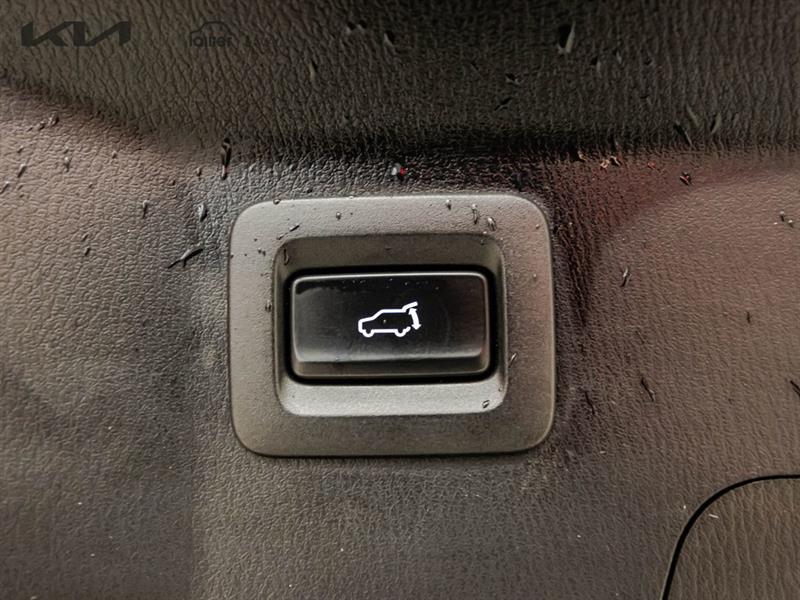 2023 Mazda CX-9 - Image 17